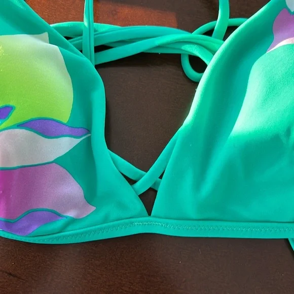 Athleta Vintage Floral Tie Back Bikini Top - Picture 3 of 9